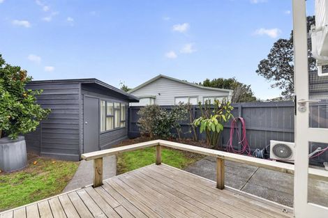 Photo of property in 250 Centreway Road, Orewa, 0931
