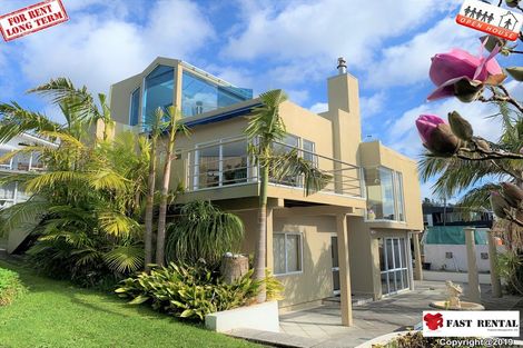 Photo of property in 1/59 Beach Road, Castor Bay, Auckland, 0620