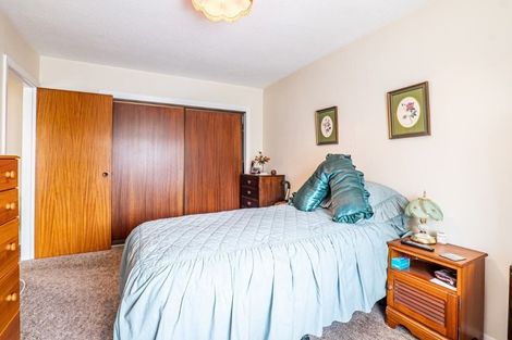 Photo of property in 20 Salford Avenue, Redwood, Christchurch, 8051