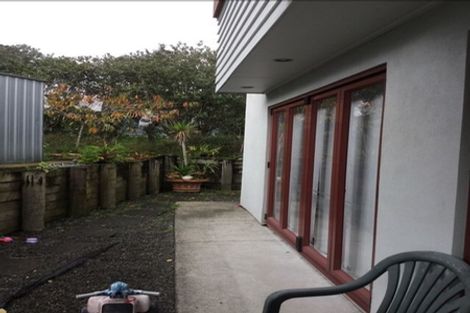 Photo of property in 10 Norma Avenue, Te Atatu South, Auckland, 0610