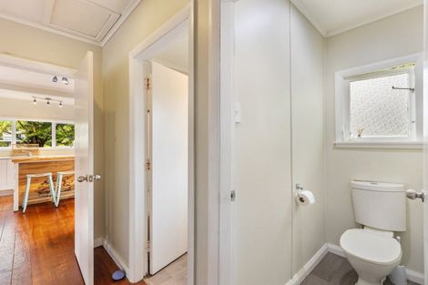 Photo of property in 23a Thames Street, Welbourn, New Plymouth, 4310