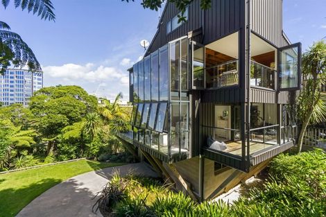 Photo of property in 17b Rangitoto Terrace, Milford, Auckland, 0620