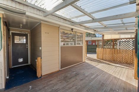 Photo of property in 8 Rutland Place, Milson, Palmerston North, 4414