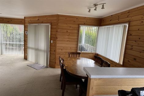 Photo of property in 2/12 Kells Place, Botany Downs, Auckland, 2010