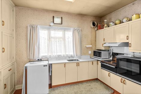 Photo of property in 37 Sylvan Street, Hillmorton, Christchurch, 8024