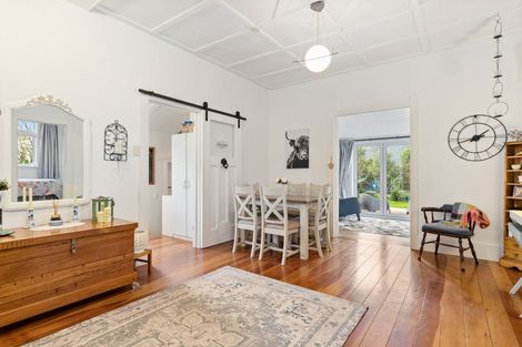 Photo of property in 10 Stanley Avenue, Te Aroha, 3320