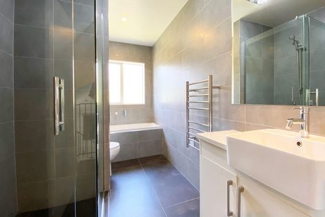 Photo of property in 33 Saint Maroun Rise, The Gardens, Auckland, 2105