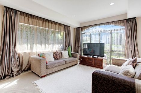 Photo of property in 116a Jeffs Road, Flat Bush, Auckland, 2016