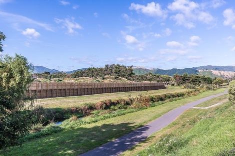 Photo of property in 27 Manhattan Court, Paraparaumu Beach, Paraparaumu, 5032