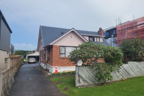Photo of property in 48 Taikata Road, Te Atatu Peninsula, Auckland, 0610