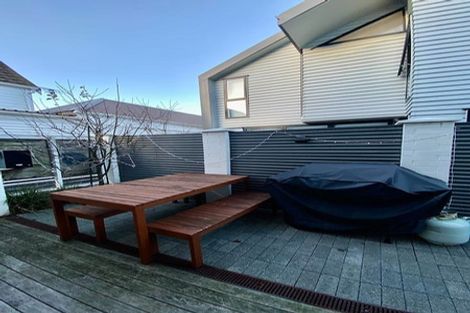 Photo of property in 82c Wallace Street, Mount Cook, Wellington, 6021