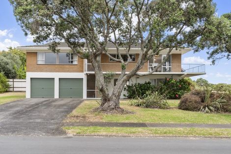 Photo of property in 91a Kiwi Esplanade, Mangere Bridge, Auckland, 2022