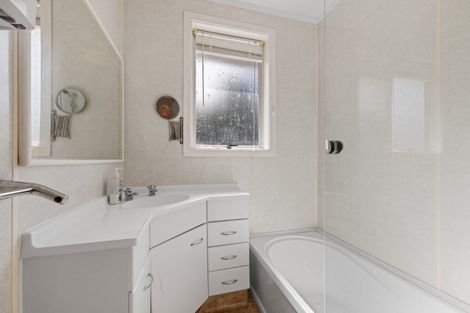 Photo of property in 22 Saxton Road, Upper Vogeltown, New Plymouth, 4310