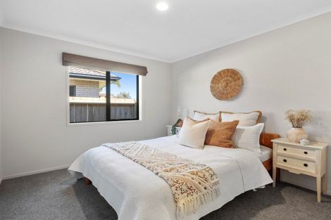 Photo of property in 5 Ohope Place, Papamoa Beach, Papamoa, 3118