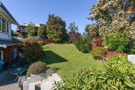 Photo of property in 14 Hunters Hill, Havelock North, 4130