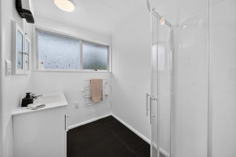 Photo of property in 30 Bayswater Crescent, Bromley, Christchurch, 8062