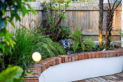 Photo of property in 2/39 Anglesea Street, Freemans Bay, Auckland, 1011