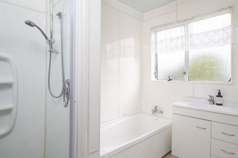 Photo of property in 6 Hornsby Street, Carterton, 5713