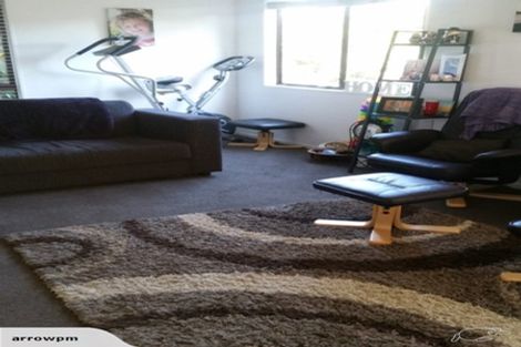 Photo of property in 24 Karamu Street, Te Atatu Peninsula, Auckland, 0610
