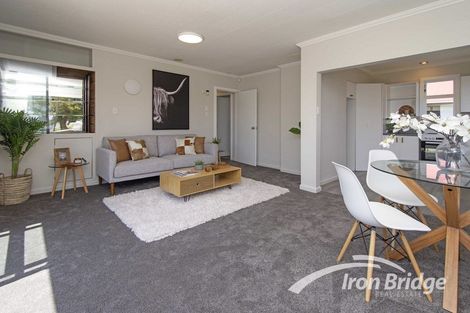Photo of property in 21 Griffiths Avenue, Linwood, Christchurch, 8062