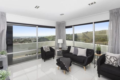 Photo of property in 12 Harry Ell Drive, Cashmere, Christchurch, 8022