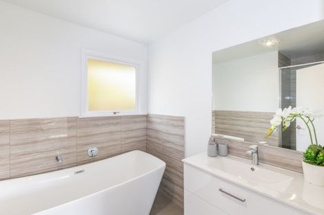 Photo of property in 374 Halswell Road, Halswell, Christchurch, 8025