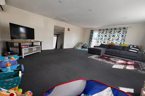 Photo of property in 1/26 Plunket Avenue, Papatoetoe, Auckland, 2104