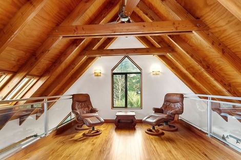 Photo of property in 7 Harmans Road, Lyttelton, 8082