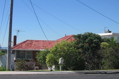 Photo of property in 85 Forrest Hill Road, Milford, Auckland, 0620
