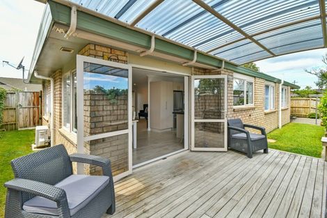 Photo of property in 25c Youngs Road, Papakura, 2110
