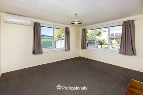 Photo of property in 8 Phar Lap Grove, Trentham, Upper Hutt, 5018
