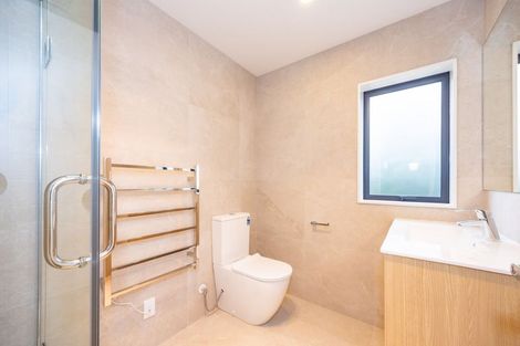 Photo of property in 34 Hellyers Street, Birkdale, Auckland, 0626