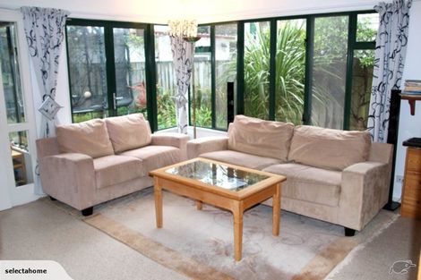 Photo of property in 12 Maire Street, Eastbourne, Lower Hutt, 5013