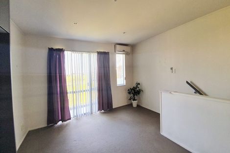 Photo of property in 9/15 Bishop Lenihan Place, East Tamaki, Auckland, 2013