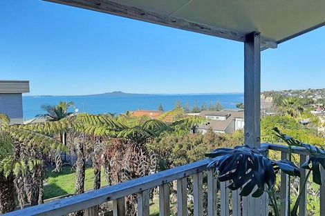 Photo of property in 15 Orchard Road, Browns Bay, Auckland, 0630