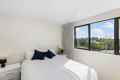 Photo of property in 4/16 Albany Highway, Greenhithe, Auckland, 0632