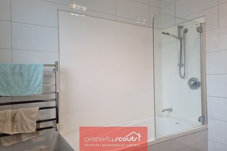 Photo of property in 32 Gaine Street, New Plymouth, 4310