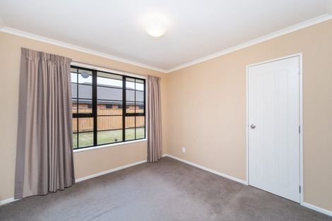 Photo of property in 47 Branigan Parade, Kelvin Grove, Palmerston North, 4414
