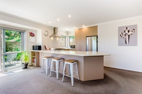 Photo of property in 11b Poneke Drive, Waikanae, 5036