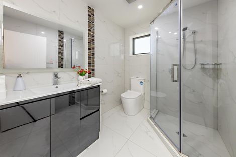 Photo of property in 63b Gray Avenue, Mangere East, Auckland, 2024