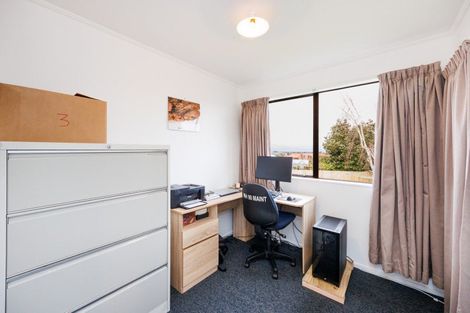 Photo of property in 24 Fraser Drive, Feilding, 4702