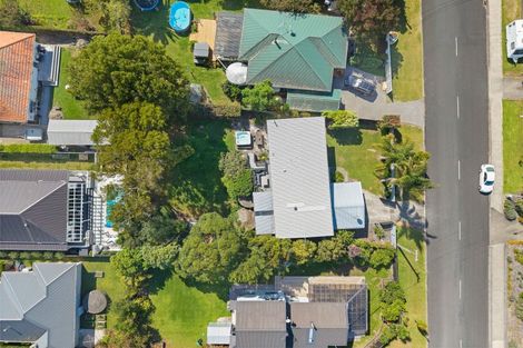 Photo of property in 20 Great North Road, Riverhead, 0820