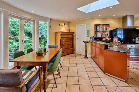 Photo of property in 412 Evans Bay Parade, Hataitai, Wellington, 6021