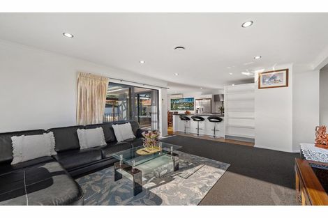 Photo of property in 46 Denise Crescent, Hornby, Christchurch, 8042
