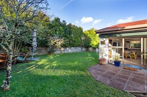 Photo of property in 2/47 Stredwick Drive, Torbay, Auckland, 0630