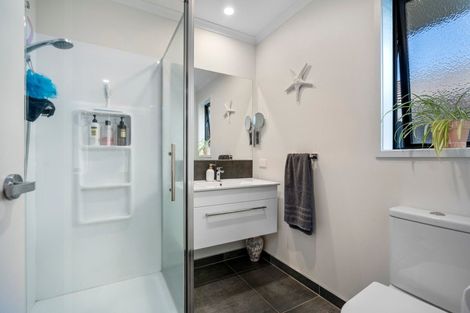 Photo of property in 11 Eastbank Drive, Katikati, 3129