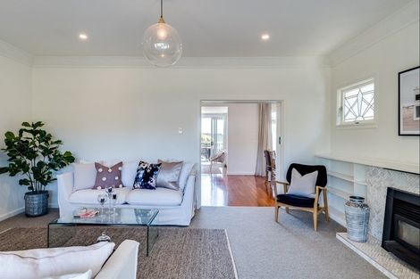 Photo of property in 51 Te Mata Road, Havelock North, 4130