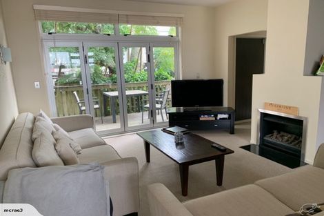 Photo of property in 6m Carlton Gore Road, Grafton, Auckland, 1023