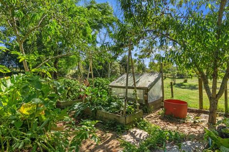 Photo of property in 1 Paratu Road, Richmond Downs, 3475