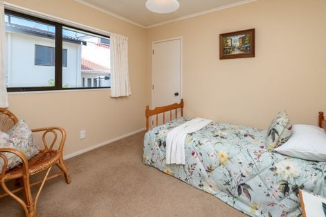 Photo of property in 8 Lilford Place, Half Moon Bay, Auckland, 2012